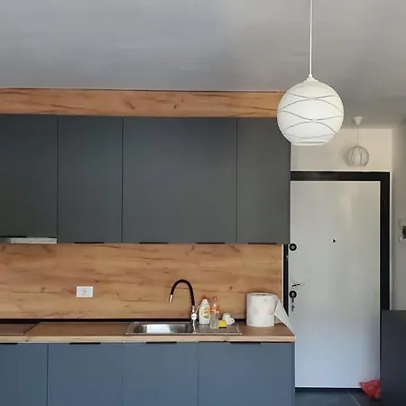 Kevin&elisa Your Home! דירה Lezhë